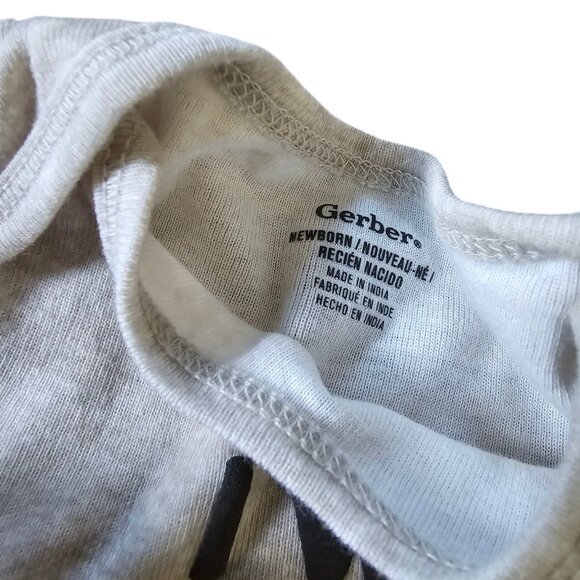 Gerber Newborn Bundle – 7 Onesies + 4 Pants Unisex Baby - Picture 4 of 5